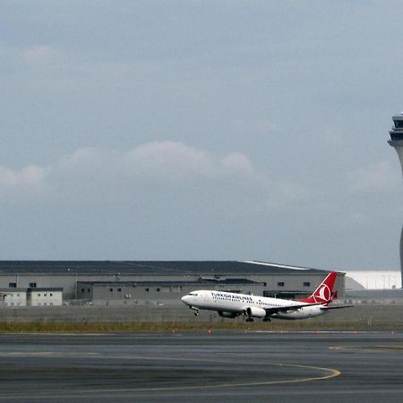 Neighbor Airport Apartment Tayakadin Dış mekan fotoğraf